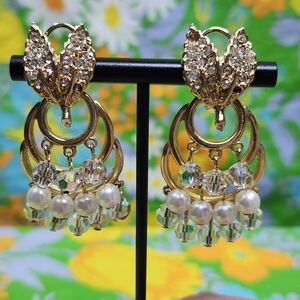 Goldette Vintage 60s Elegant Gold and Crystal Bead Pearl Clip On Drop Earrings